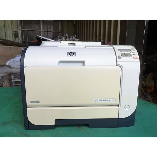 HP CP2025 COLOUR LASER JET PRINTER 0