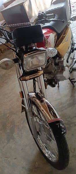 Honda CG 125 additional Golden bilkul 10 / 10 2