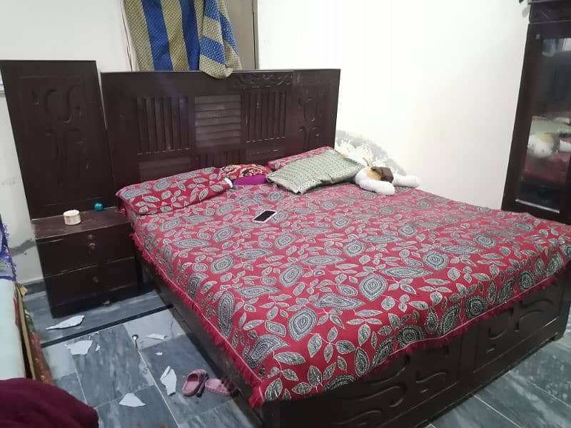 Furniture 2 Beds and Dressing Table( urgent sale) 0