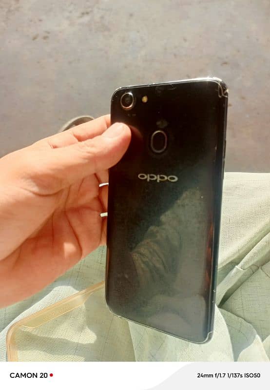 oppo f5 with box 4