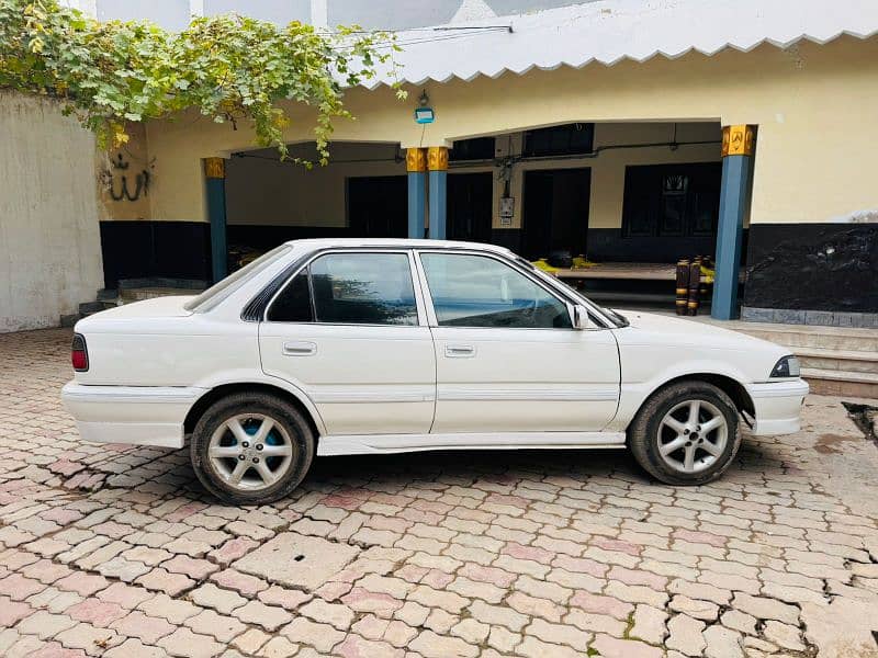 Toyota Corolla XE 1988 17