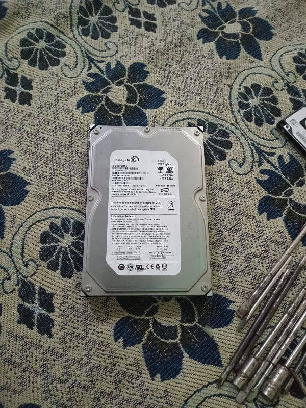 hard drive sale new condition all okay Humne sirf ek Mahina Chalai hai 1