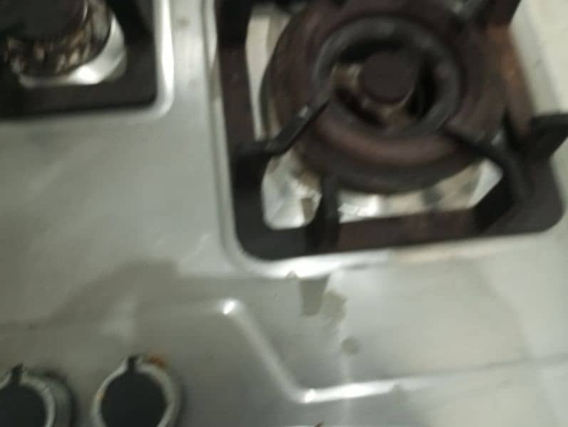 Automatic Gas Hob with Three Burners 2