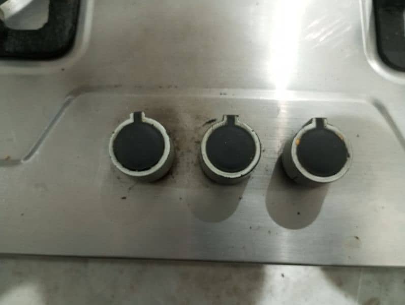 Automatic Gas Hob with Three Burners 5