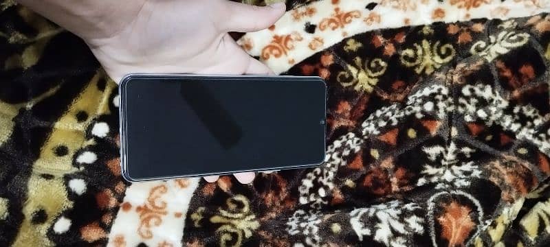 Vivo y12s no open no repair . . . . only 1 year 2 month used grunted 3