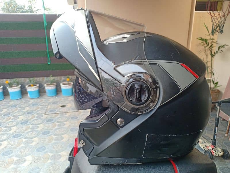 Ls2 helmet flip up Large 2