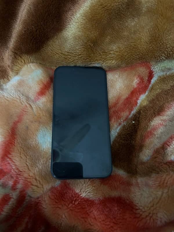 Selling Iphone 13 midnight(Black) 7