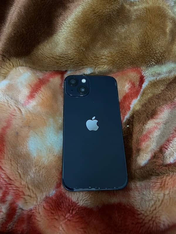 Selling Iphone 13 midnight(Black) 10