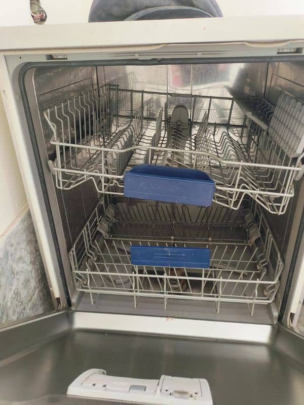 Dishwasher Machine 3