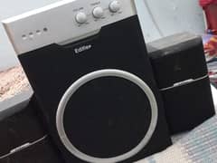 Edifier R401 speaker for sale