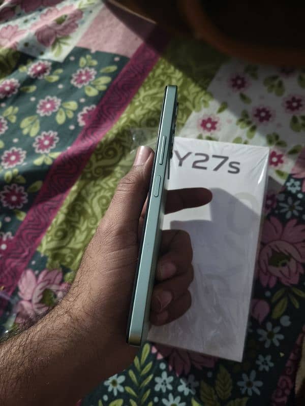 Vivo Y27s ( Brand New Condition) 2