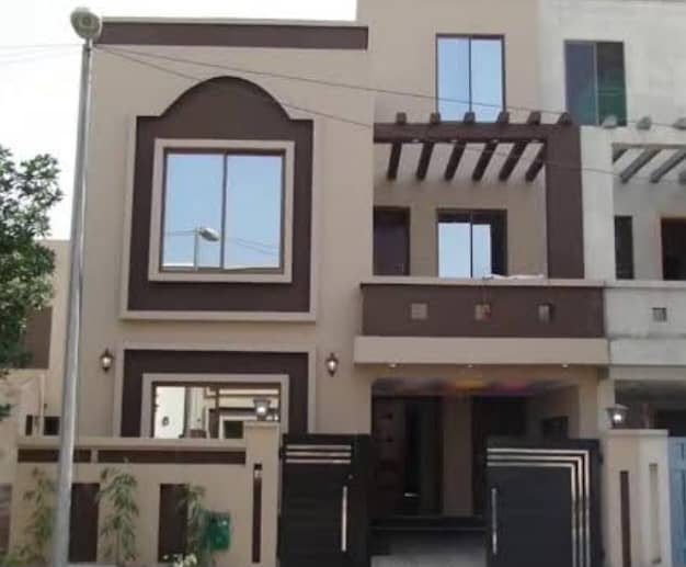 5 Marla New House For Rent in bahria Town Lahore 0