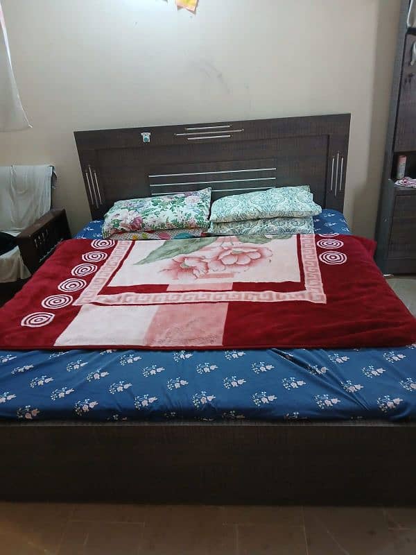 Big size bed for sale 1