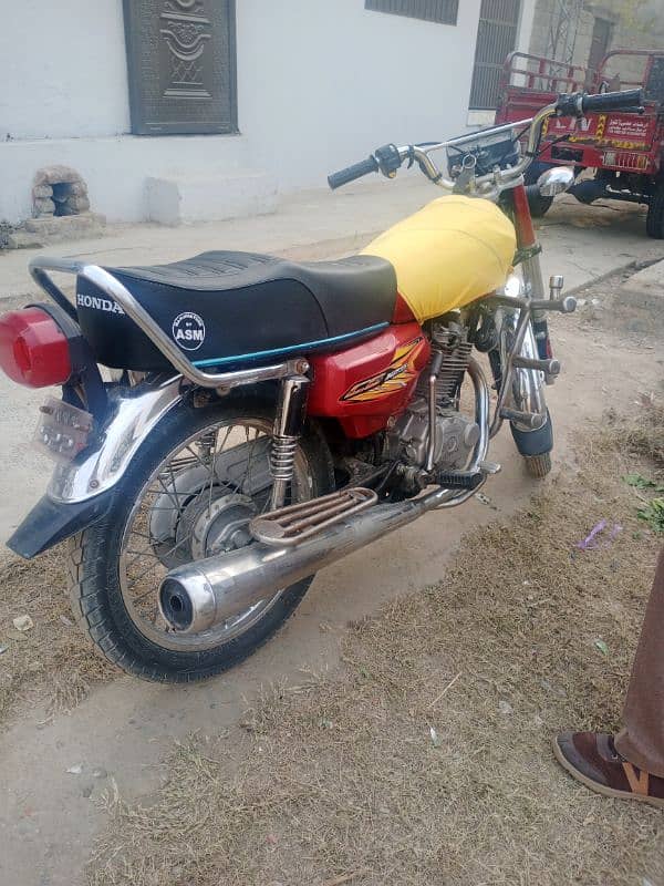 2012model honda cg 125 Attock 3