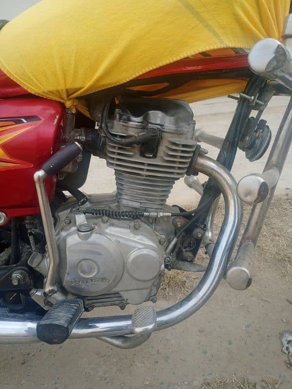 2012model honda cg 125 Attock 6