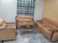 Elegant 3-Piece Sofa Set in Excellent Condition – Must See