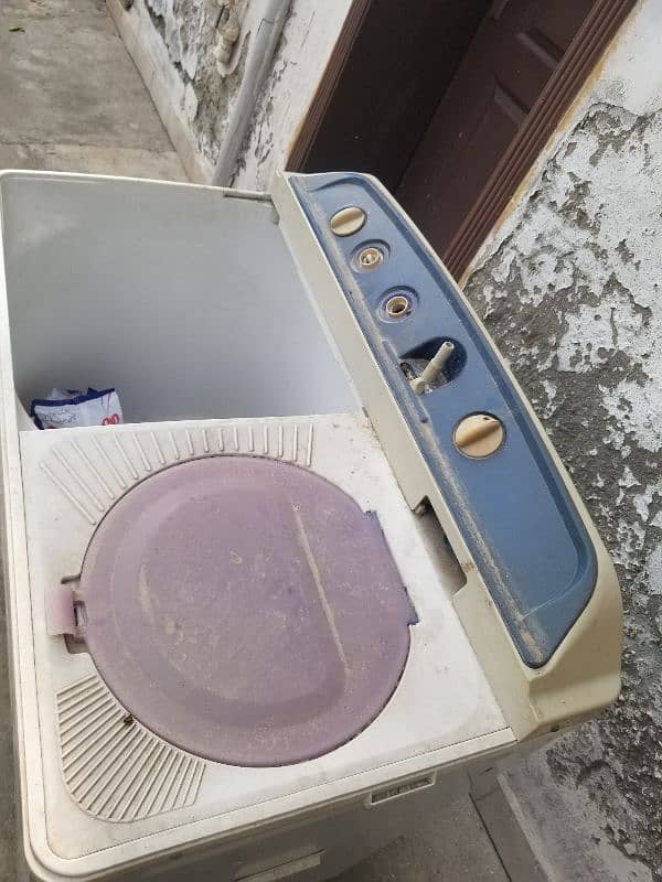 used washing machine for urgent sale 1