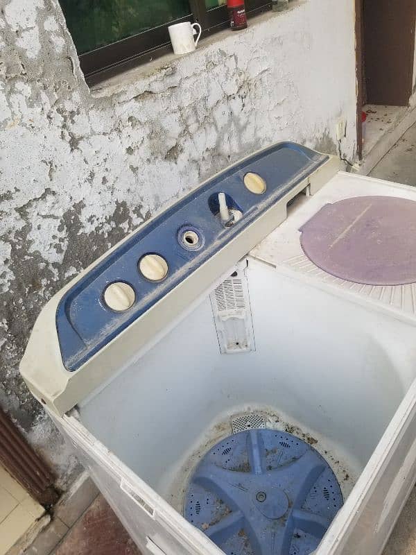 used washing machine for urgent sale 4