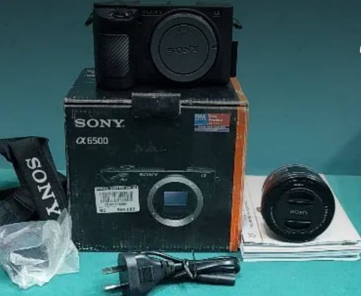 Sony 6500 with lens 0