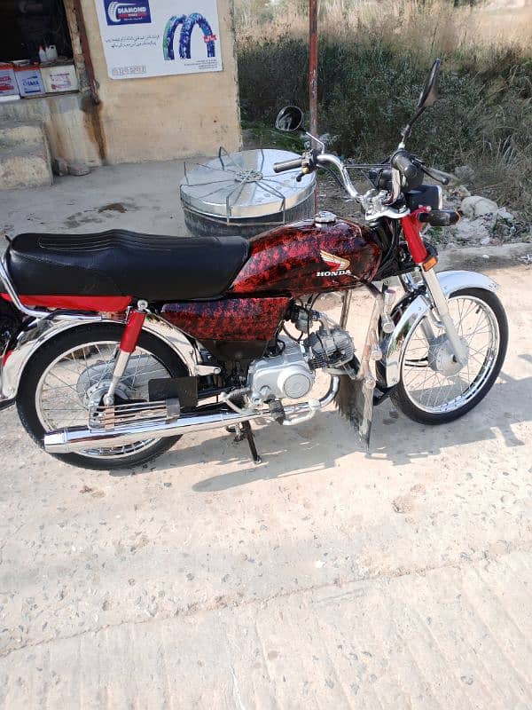 motorcycle for sale location dhoda chakwal whats app 03035644421 3