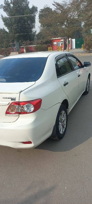 Toyota Corolla XLI 2012 white total orignal 4