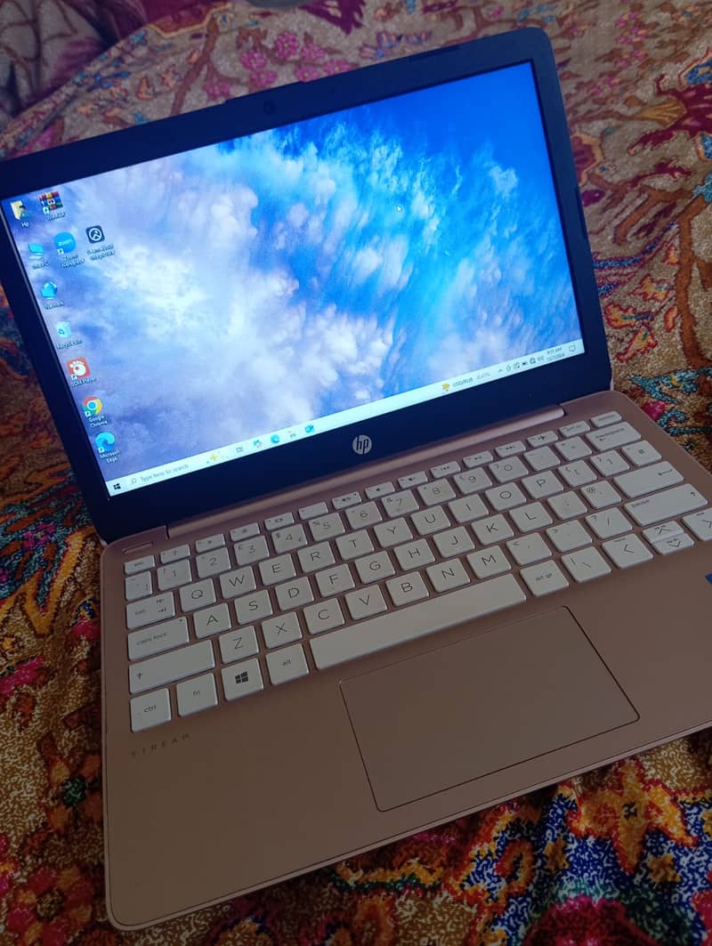 Hp Chrome book for sale 0