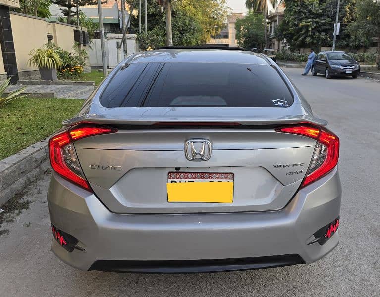 Honda Civic VTi Oriel Prosmatec 2018 14