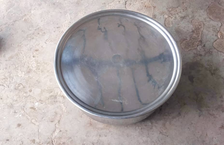 large size Pure steel Pot in Nice condition 4