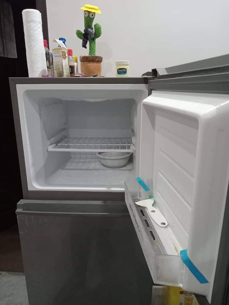 7 Cubic Feet Refrigerator for Sale –  (Under 8 months warrenty) 4