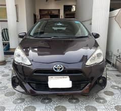 Toyota Aqua geniune condition betterthen honda city,civic,gli,