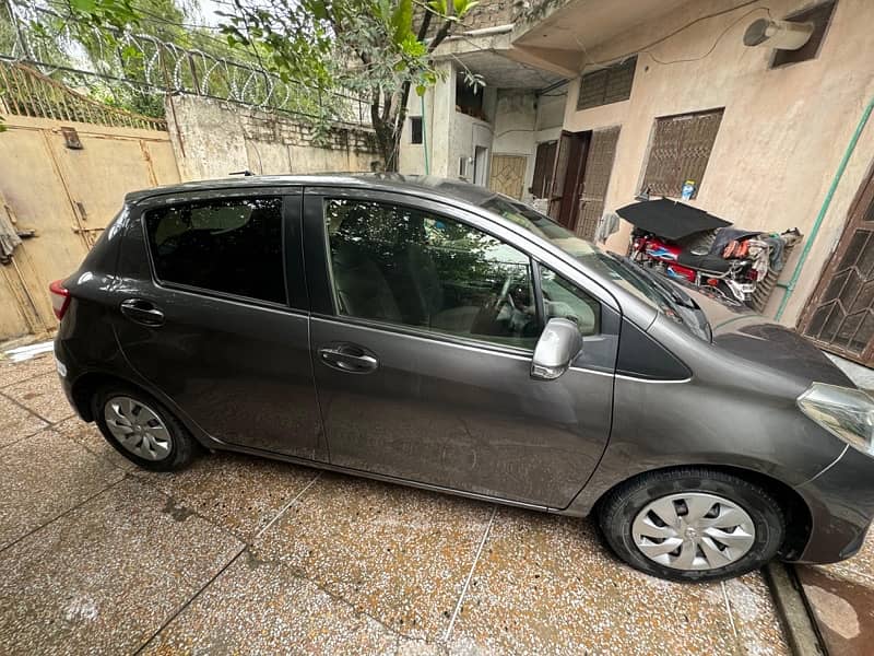 Toyota Vitz 2017 4