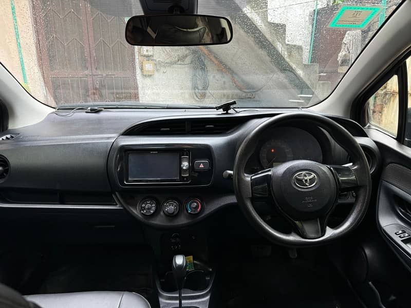 Toyota Vitz 2017 10