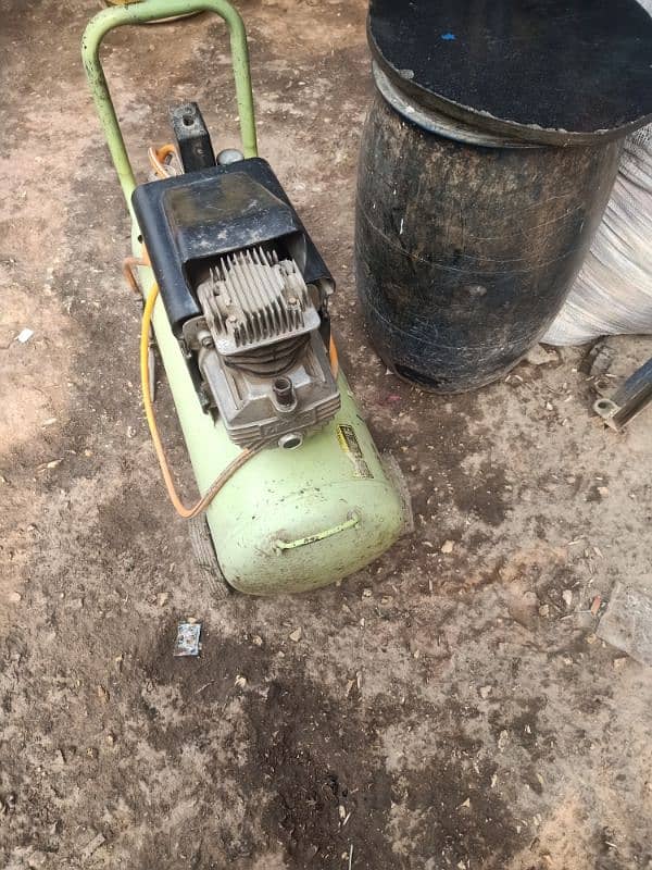 Used Air compressor 4