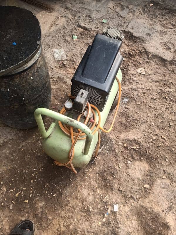 Used Air compressor 6