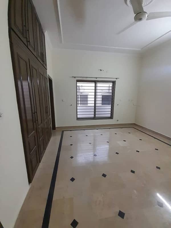 9 Marla Upper Portion Available For Rent In G4 2