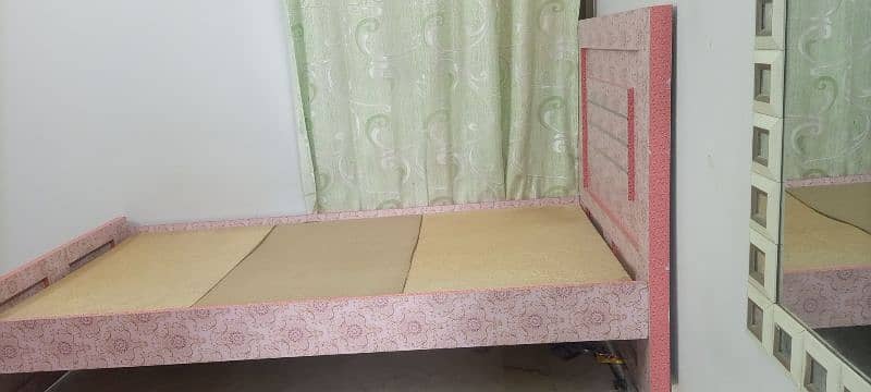 Single Wooden Bed in Pink Color High Quality Lasani sheets 5