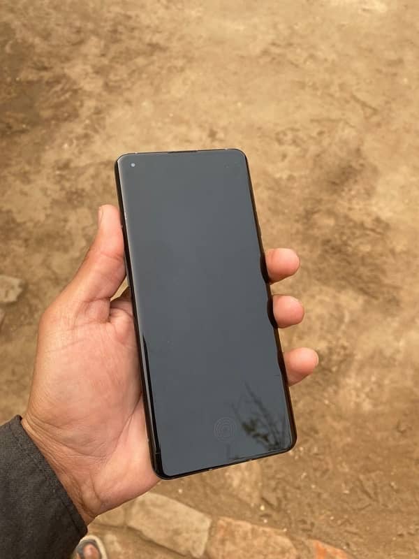 one plus 9 pro 12/256 dual sim(exchange possible ) 12