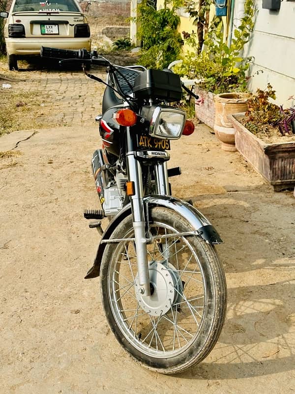 Honda CD 125 2024 model Lush condition only 3600 km driven 8