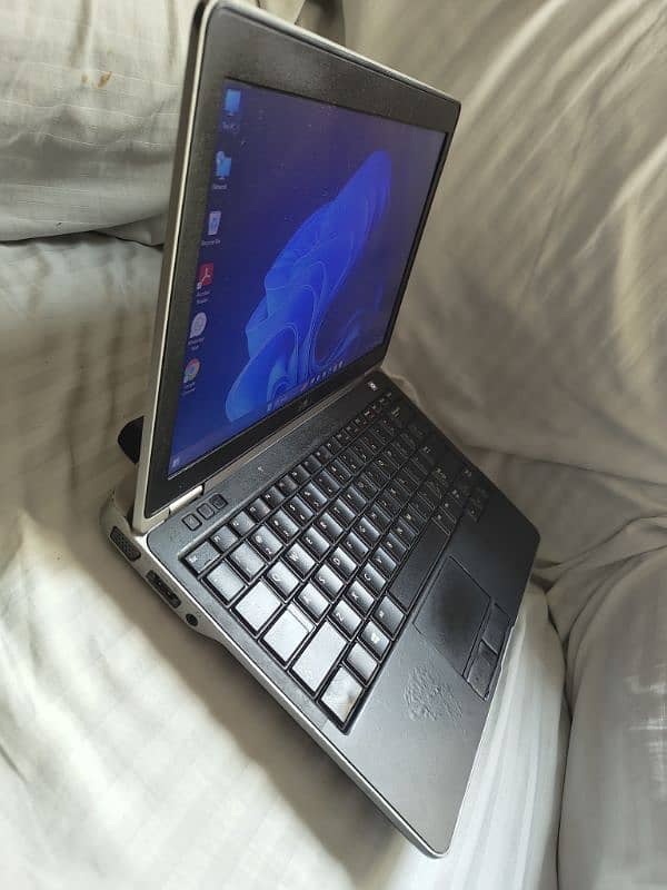 Dell Latitude E-6230 1