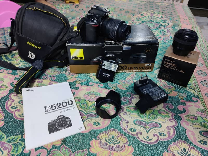 Nikon DSLR D5200 Brand New Condition 8