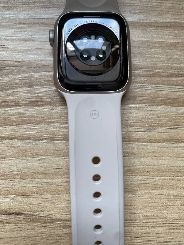 Apple Watch Series 7, 41mm (2021) (Starlight) 3