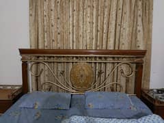 Bed set with Almirahs and Dressing table