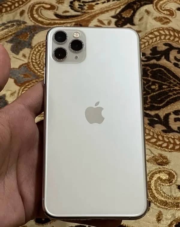 Iphone 11 pro max 64GB non pta Jv bettry health 82  condition 10/10 1