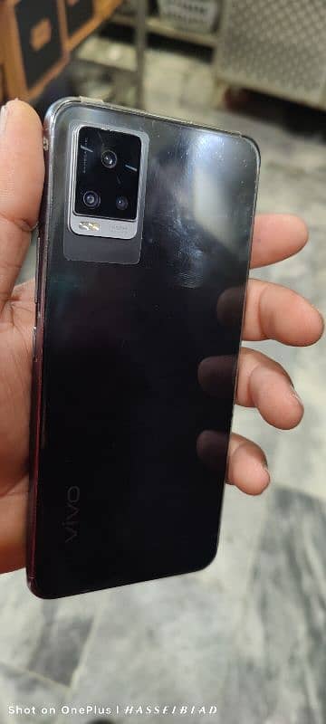 Vivo V20 black ket 1