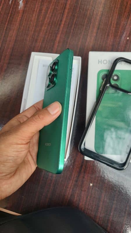 honor x8b 8/512GB dual sim offical pta approved only 1month used 9