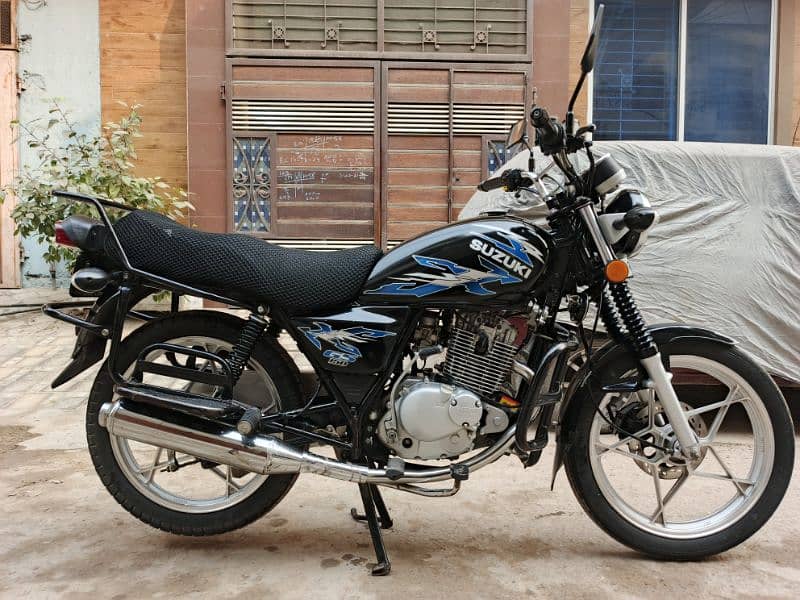 Suzuki gs150 SE 0