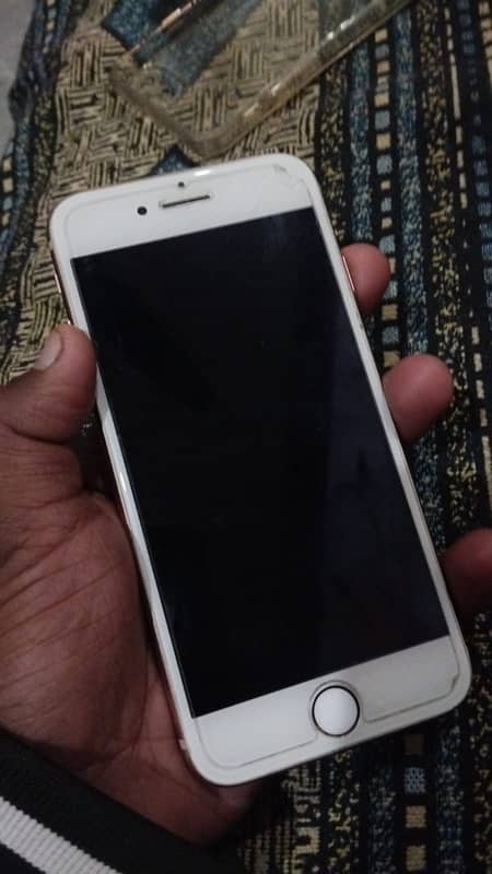 iphone 8 non PTA 64GB 4