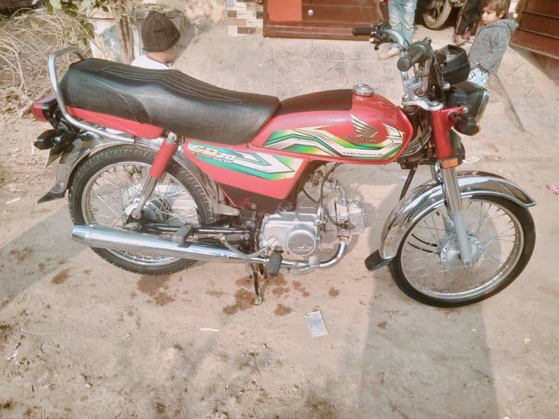 Honda CD 70 2023 modal Hai one hand use 03000046234 0