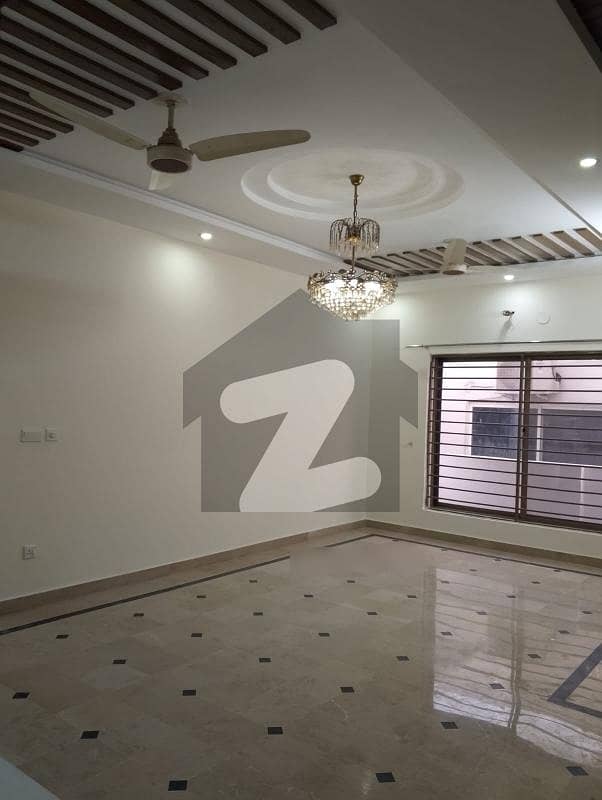 50x90 Upper portion available for Rent G-13 Contact:-0347-7163075 0