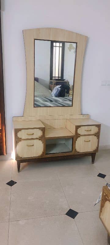 2 single bed set with mattress , 2 side table and 1 dressing table 3